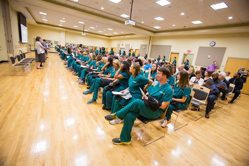 School of Nursing holds vesting ceremony for accelerated B.S. students